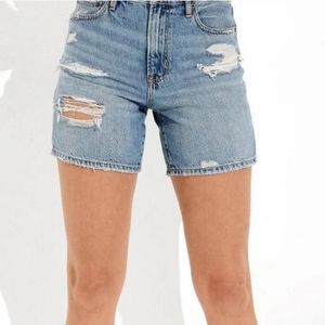 American Eagle 90s Boyfriend Shorts